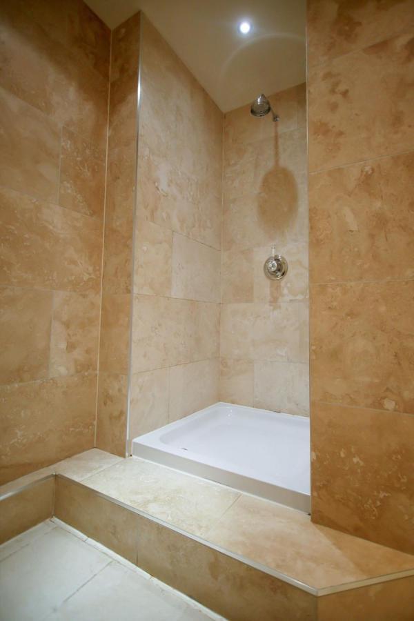 Mitton Hall Hotel 클리데로 객실 사진